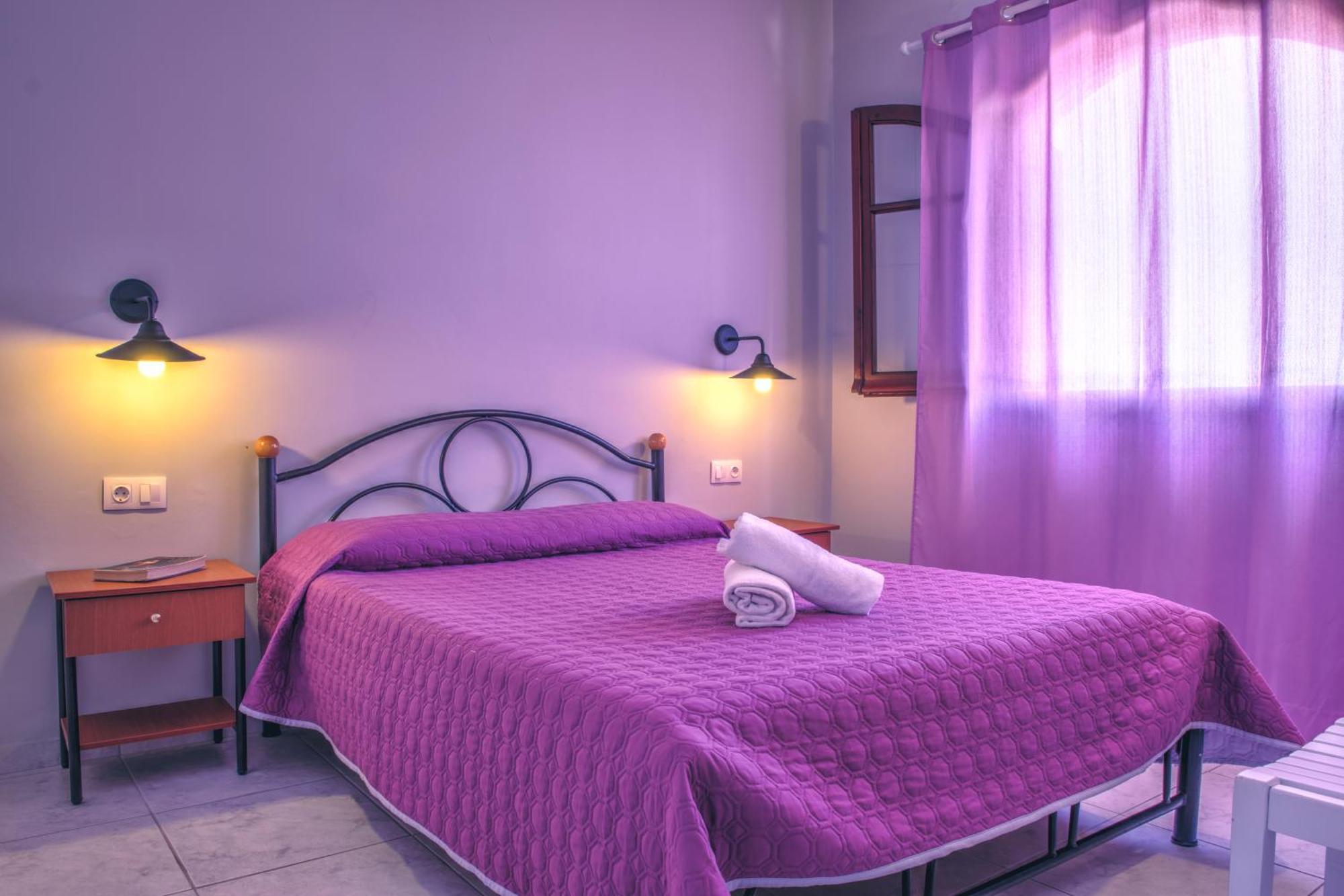 The Palm Garden - Idyllic Pool Apartments In A Green Oasis Ermones Room photo